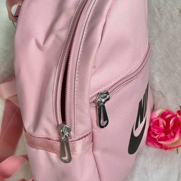 New with tags NIKE FUTURA 365 MINI BACKPACK Pink with black Logo. 5 pockets! - Picture 4 of 7